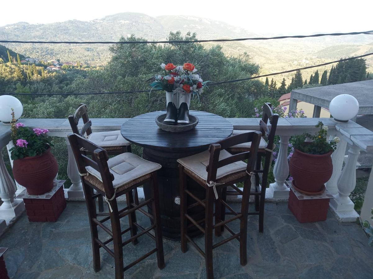 σπιτι αντωνησ γιαννα House Adonis Giana Dom wakacyjny